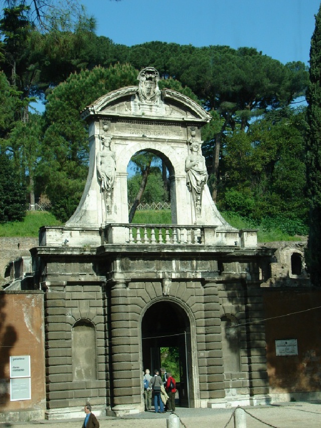 Emperor entrance to Colisseum.jpg